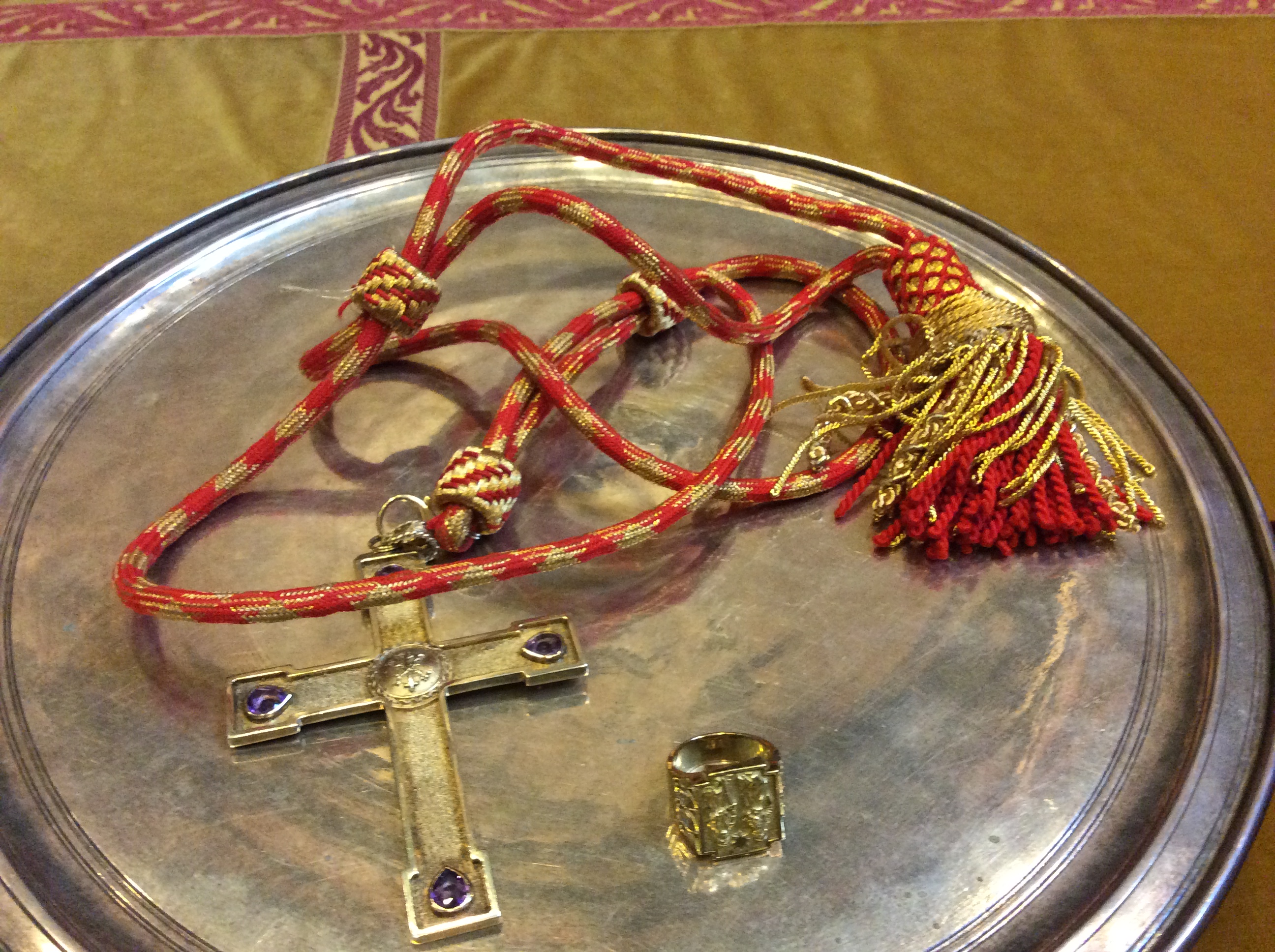 Croce pettorale e anello Cardinale Betori – Foto giornalista Franco Mariani