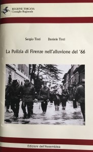libro Polizia e Alluvione 1966