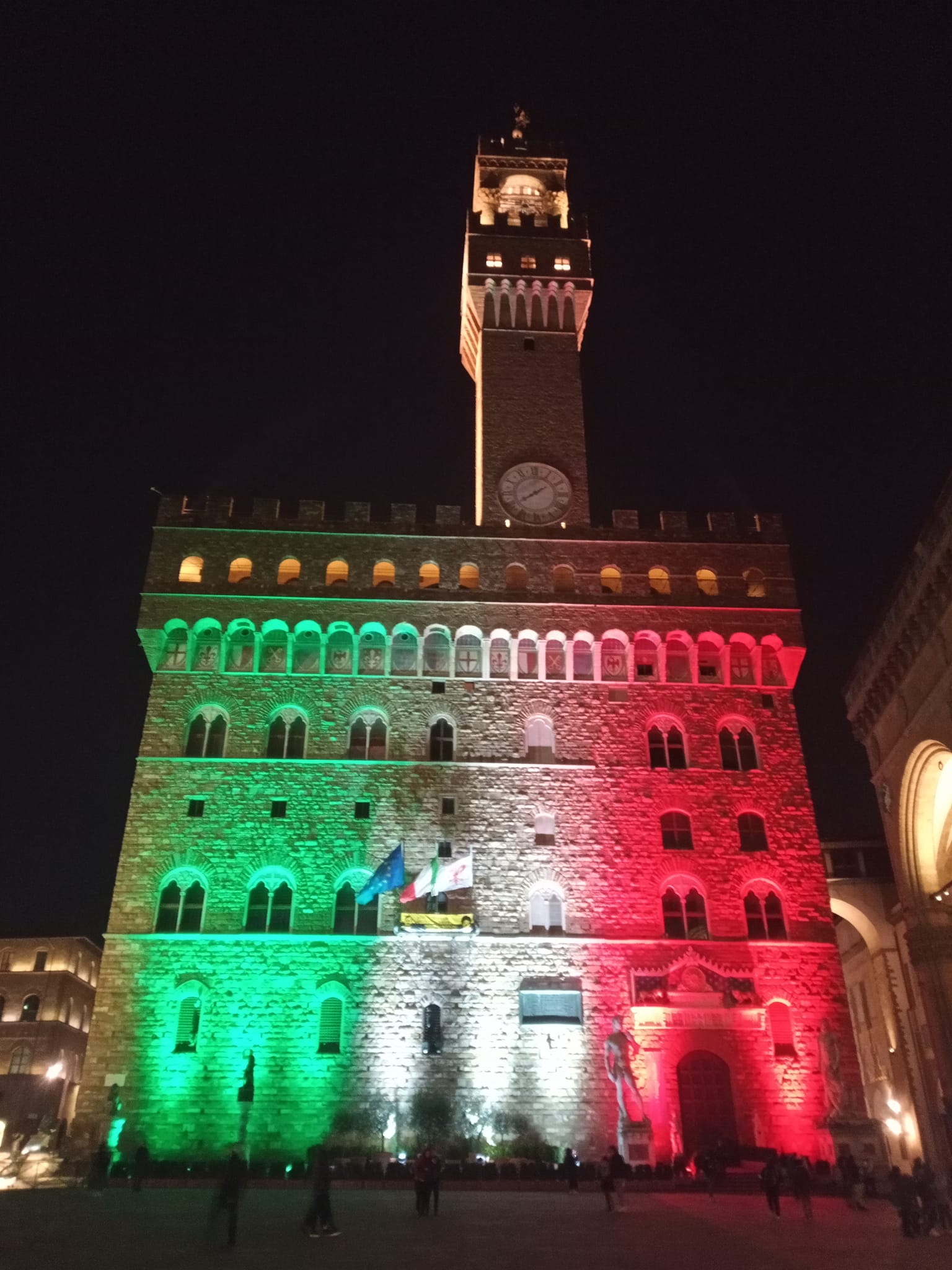 Palazzo Vecchio illuminata tricolore (1)